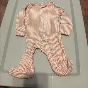 Assorted New born onesie Footies